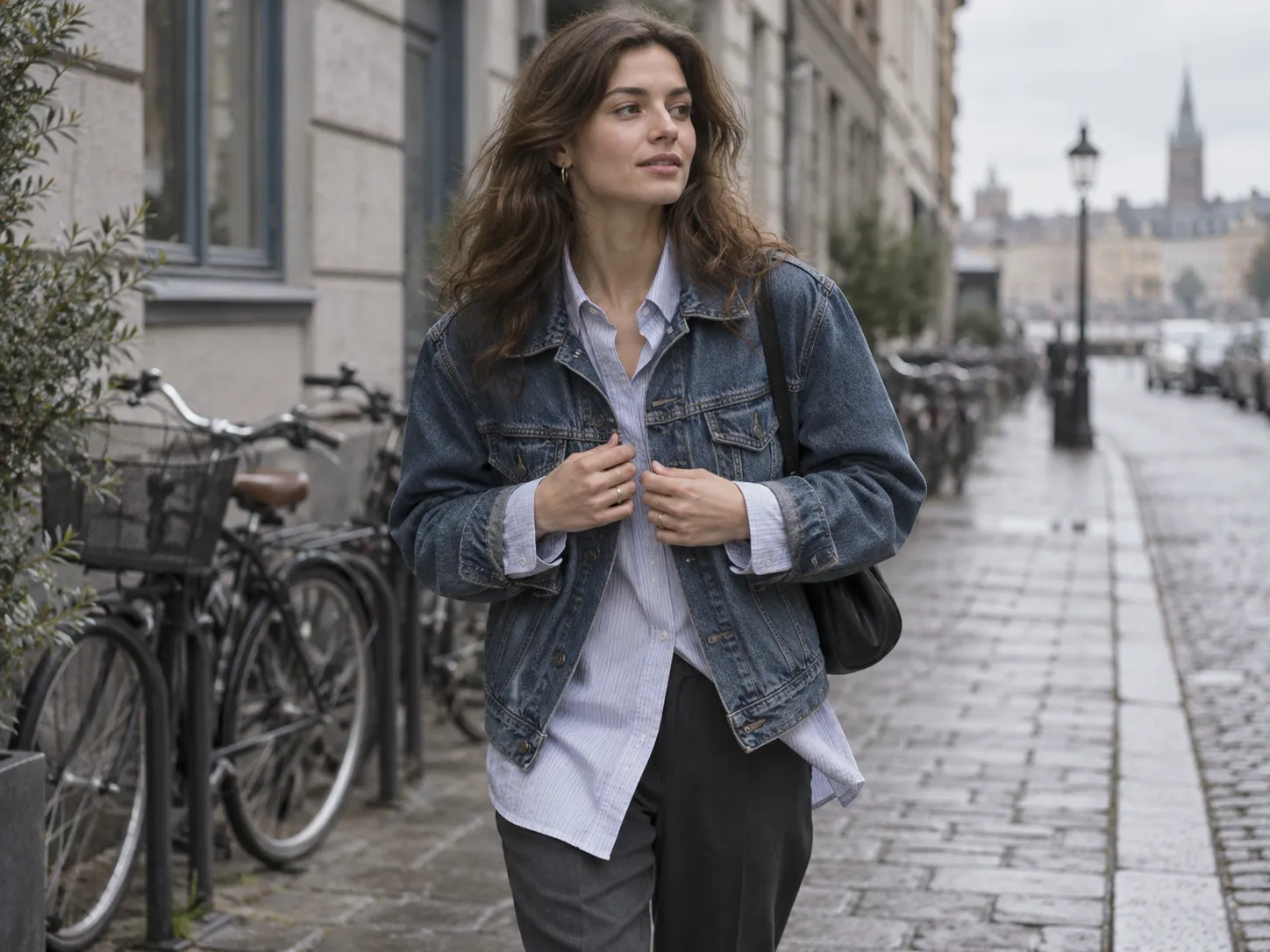 Casual fashion lifestyle photo of a person walking on a street